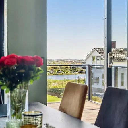 Moderne Hus Midt I Lofoten Hébergement de vacances *