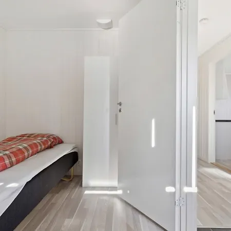 Moderne Hus Midt I Lofoten Hébergement de vacances *