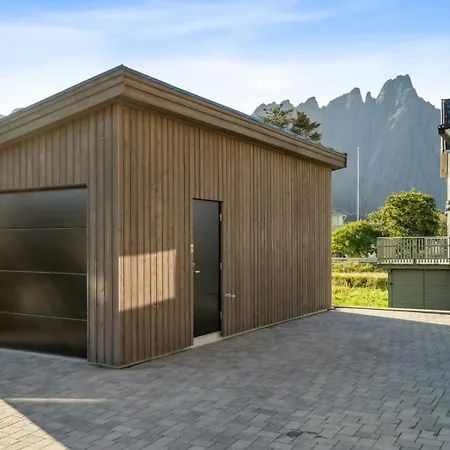 Moderne Hus Midt I Lofoten Hébergement de vacances *